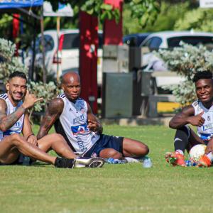 Edwin Velasco será uno de los cuatro del fondo.