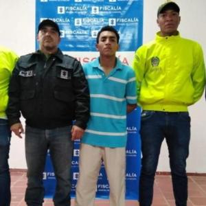 Capturado con agentes. 