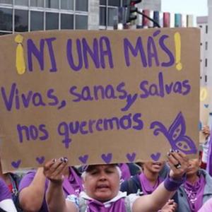 Imagen de una manifestación en contra de los feminicidios en el continente