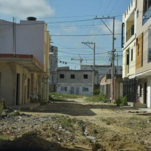 La víctima fue atacada en una calle del barrio Los Almendros de Soledad.