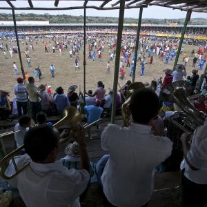 Exigen al alcalde suspender definitivamente estos eventos.