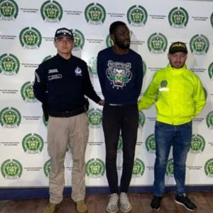 Capturado con agentes. 