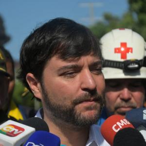 Jaime Pumarejo, alcalde de Barranquilla, desde el lugar del incendio