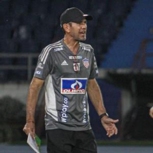 Arturo Reyes, técnico de Junior. 