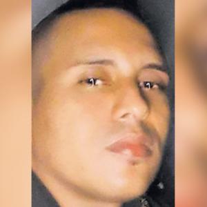 Patrullero encontrado muerto. 