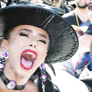 La reina lloró por los desfiles de este martes