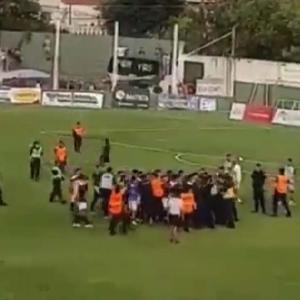 El hecho quedó grabado por cámaras de seguridad