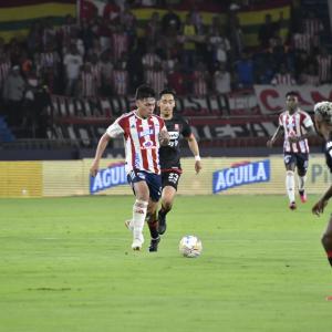 Uno de los jugadores de Junior durante el juego de esta noche. 