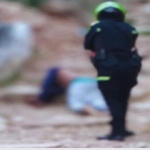 La Policía acudió al lugar de los hechos tras ser alertado por los residentes del sector. 