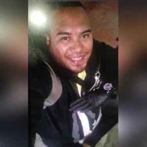 La víctima fue atacada por dos hombres que iban en moto. 