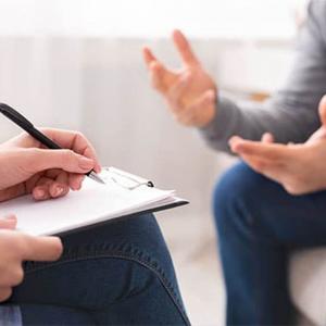 Aspecto de una consulta con un psicólogo. 