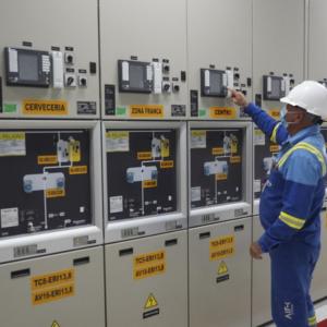 Imagen de referencia de los trabajos de Air-e en una de sus plantas de suministro