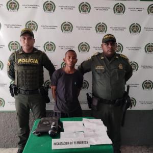 El sujeto capturado por efectivos de la Policía Metropolitana de Barranquilla