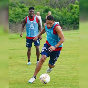 Carlos Arturo Bacca durante una de las sesiones de entrenamiento del equipo barranquillero.