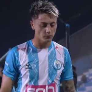 Leonel Ovejero al momento de retirarse del campo