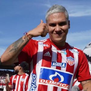 Juan Fernando Quintero el día de su presentación ante la hinchada de Junior