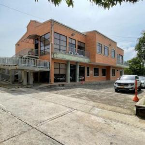 El cuerpo sin vida de la víctima de los hechos fue conducido a Medicina Legal. 