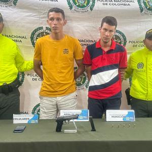 Los dos sujetos capturados