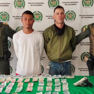 Ambos sujetos fueron puestos a disposición de la Fiscalía General de la Nación