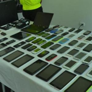 Participe de las actividades con tolerancia, civismo y respeto hacia los demás.