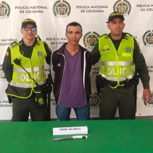 Ronald Cera De la Cruz, detenido por el delito de lesiones personales, tras el ataque a su expareja en un establecimiento del norte de la ciudad.