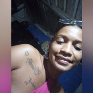 La joven herida con arma cortopunzante