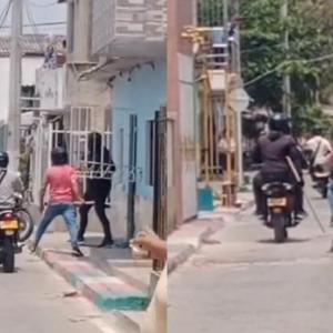 Momentos en el que los sujetos arremeten contra la casa en La Pradera.