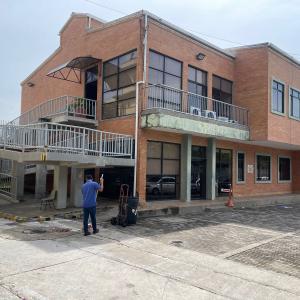 Imagen de contexto de Medicina Legal, a donde fue conducido el cuerpo sin vida