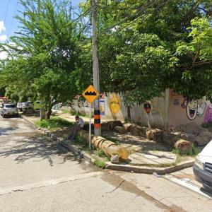 Lugar próximo a los hechos