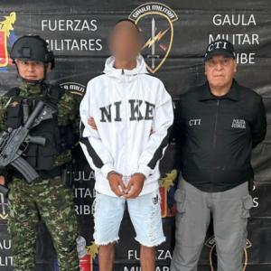 Este individuo está señalado de secuestrar a un menor de edad en la ciudad de Cali y mantenerlo oculto en una casa del barrio La Manga