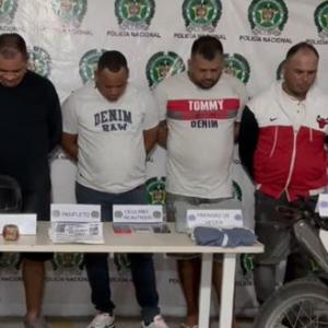 Los cuatro capturados por miembros de la Policía Metropolitana de Barranquilla