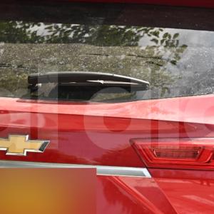 Así quedó la camioneta tras la ráfaga de disparos