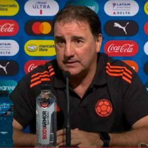 Néstor Lorenzo en conferencia de prensa