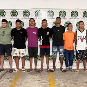 Algunos de los capturados por el grupo Gaula de la Policía Metropolitana.