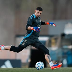 ‘Dibu’ Martínez en un entrenamiento de Argentina