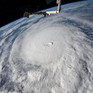 Huracán Milton captado desde el espacio exterior en su paso por Estados Unidos