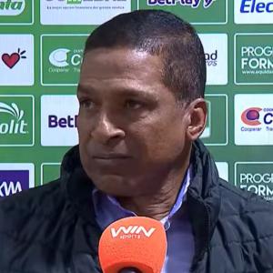 Alexis García, DT de La Equidad, en rueda de prensa