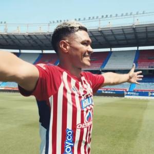 Téofilo Gutiérrez en el anuncio de Junior.