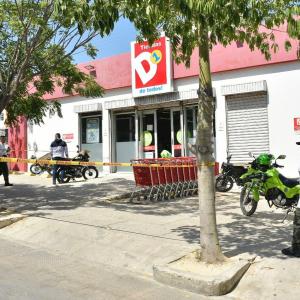 Zona de Tienda D1 del barrio Los Almendros.