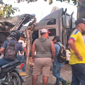 Accidente en Malambo, donde murió conductor de tractomula.
