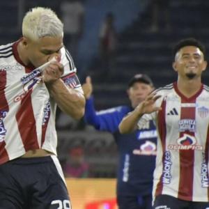 Teófilo Gutiérrez celebrando un gol con Junior.