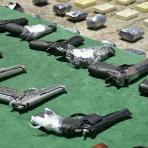 Armas incautadas en el barrio Tabor.