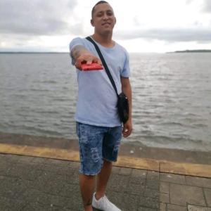 Asesinado en Las Malvinas.