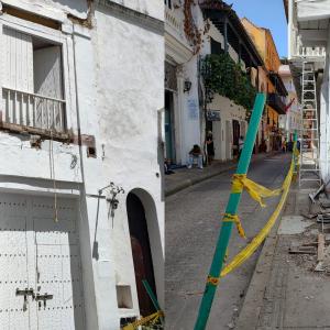 Balcón que colapsó en inmueble del centro histórico de Cartagena.