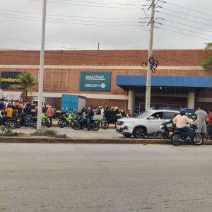 Centro Comercial Metropolitano, donde robaron a un carro de valores.