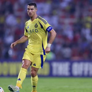 Cristiano Ronaldo en un juego con Al Nassr.
