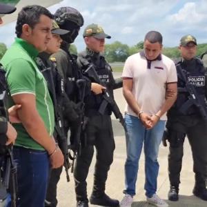 Presuntos implicados en masacre de Chimá, Córdoba, con autoridades.