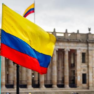 Bandera de Colombia en Bogotá.
