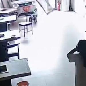 Captura de video de niña que salvó a su hermana.