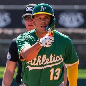 Giovanny Urshela con los Atléticos de la MLB.